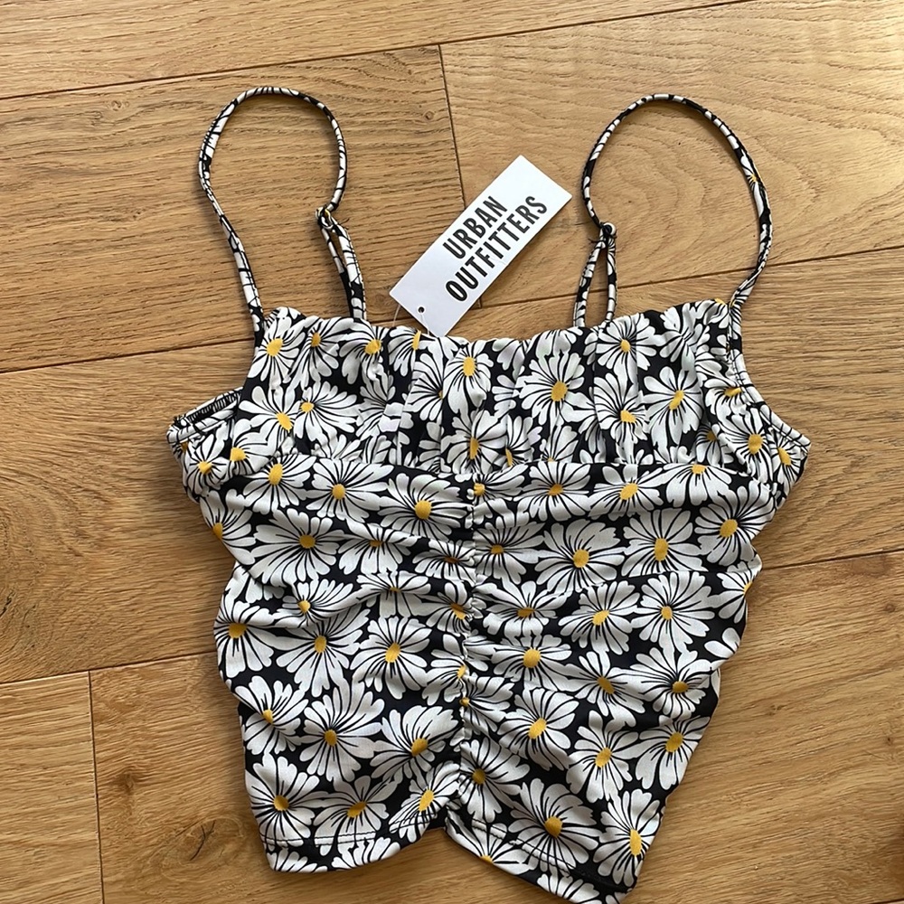 Urban Outfitters Daisy 🌼 ruched Crop Top Festival Ready